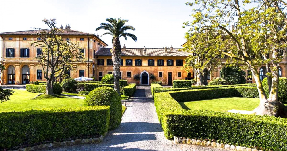 main entrance romantic renaissance wedding villa by the coast near Rome surrounded by gardens