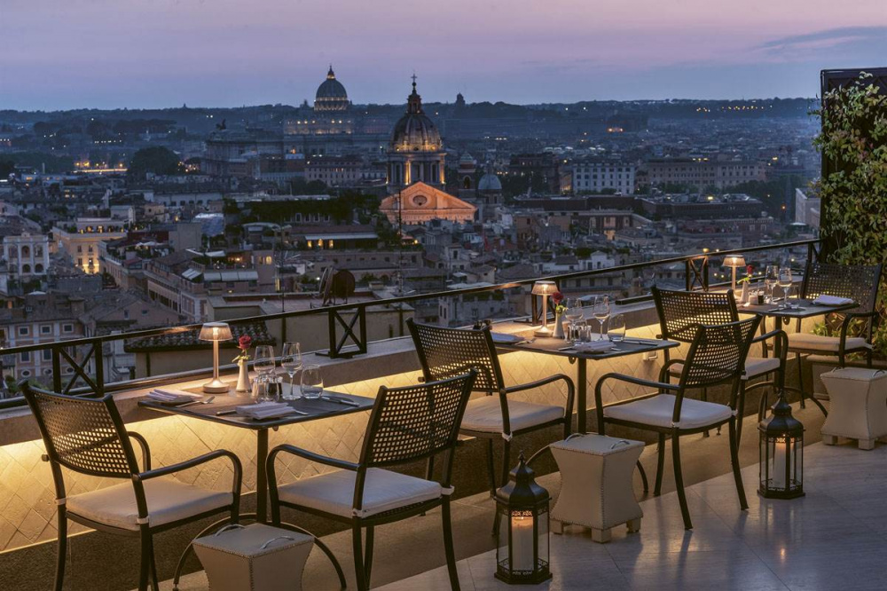 Stunning terrace with view over main highlights of Rome, great for arelaxing drink on your wedding date