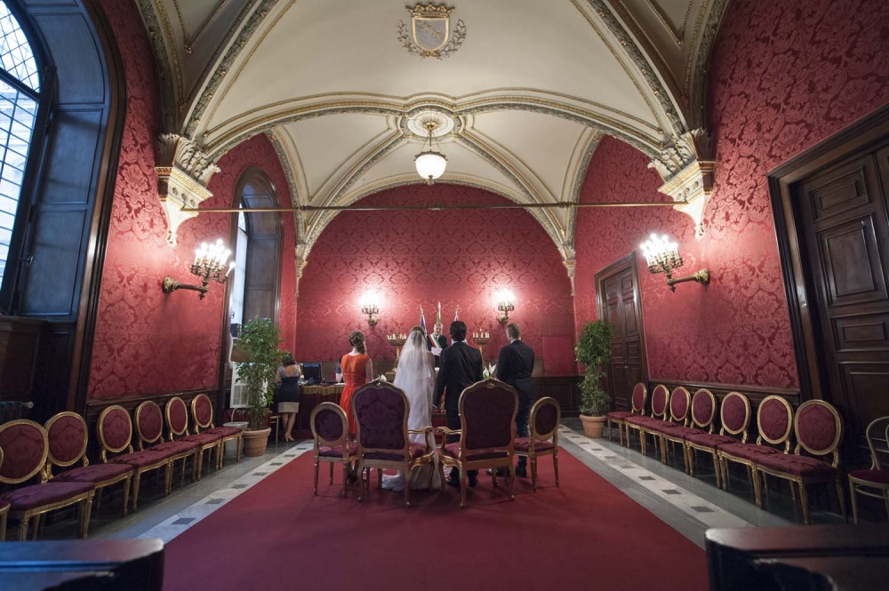 View of the Red Hall for wedding in Rome during civil ceremony