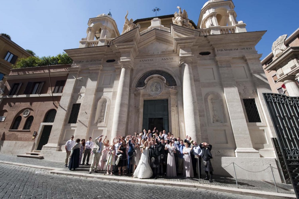 Wedding group photo in Sant'Anna in Vatican, Rome