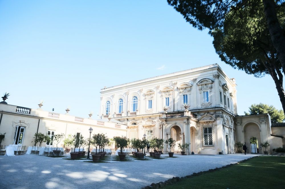 Day view of the wedding villa in Rome