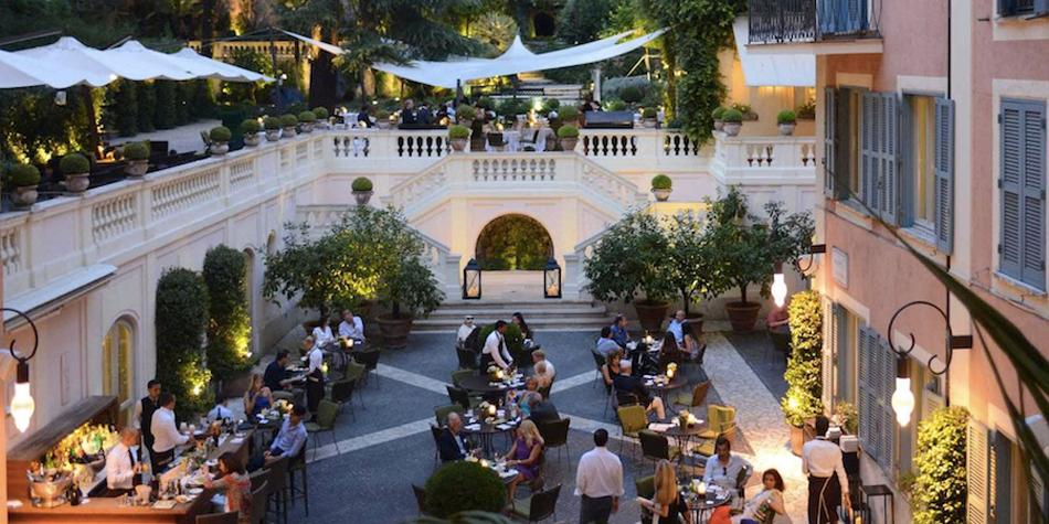 View of the courtyard in Rome with lounge area ideal for wedding cocktail receptions