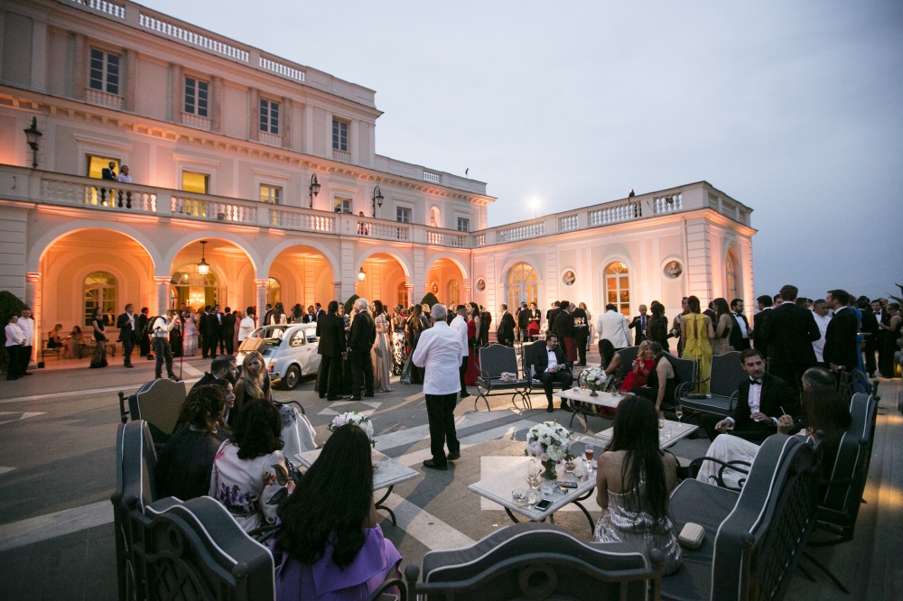 Villa wedding Rome terrace with a wedding cocktail reception